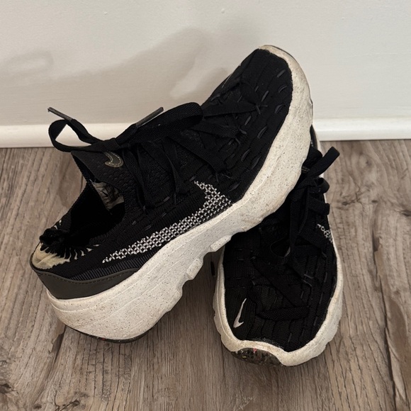 Nike 04 space hippie Black and White Sneakers - Picture 2 of 8